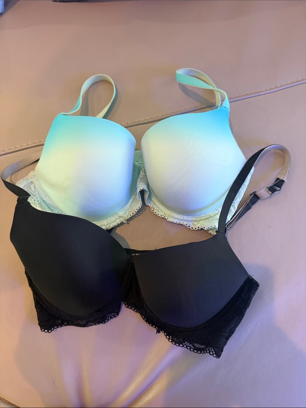 Women’s Lace Trim T-Shirt Bras - aqua /light blue and Black